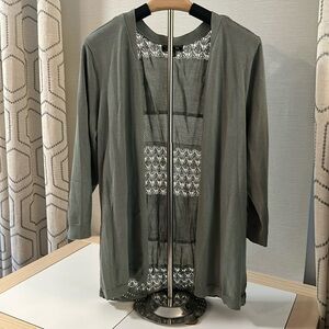 Lety & Me Sage Green ¾ Sleeve Sweater Lace Detailing XL